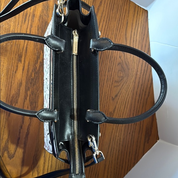 Kate Spade White and Black Heart Satchel - Picture 6 of 9